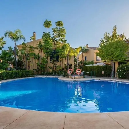 Dream Front Puerto Banus Ferienhaus